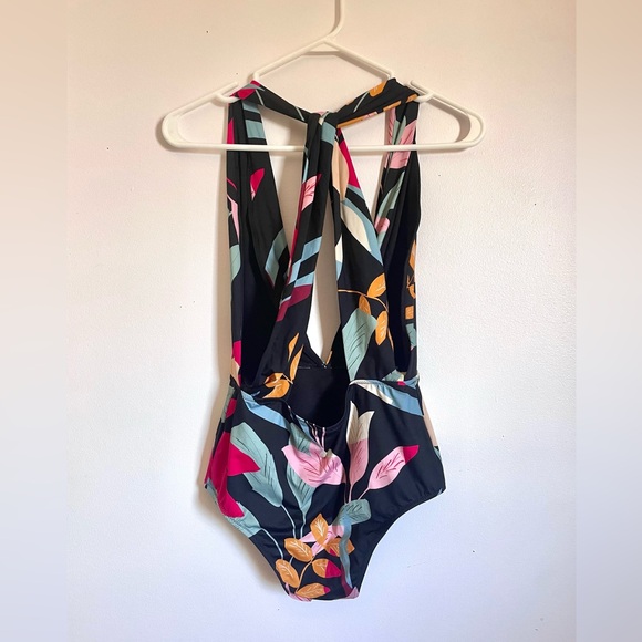 Floral Deep Plunge Swimsuit - Picture 2 of 5